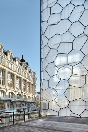 Georges De Kinder, Parlement Francophone Bruxellois, Paradise Architecture, SKOPE, Rue du Lombard, 77, 100 Bruxelles, PFB Brssel, Parlament, Parliament, Brussels, Brussels French Speaking Parliament, Region, Glasfassade, Libelle, Voronoids, Kubus, Glaskubus, Erweiterung, Brogebude, Stadtrat, Rathaus