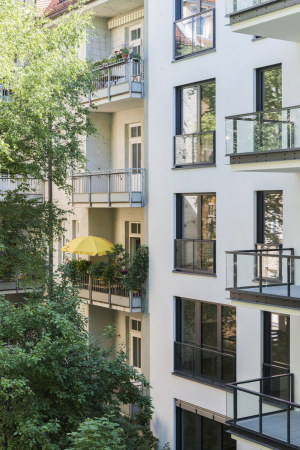 Gerhard Matzig, Mnchner Freiheit, Feilitzschstrasse 7  9, Neubau Wohnanlage, Geschftsrume, Mnchen, 2014, Loggien, HIH Hamburgische Immobilien Handlung, brixx Projektentwicklung, Wohnhaus. Altstadt, Mnchner Sieben, Schwabinger Sieben, Betonfassade, Dmmbeton,  Jrgen Seifert, Kupferschmidt Architekten, Schwabinger 7