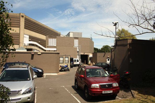 Chichester Festival Theatre, Haworth Tompkins, Powell and Moya, Theaterbau, Sichtbeton, Moderne, Umbau, concrete, renewal, modernism