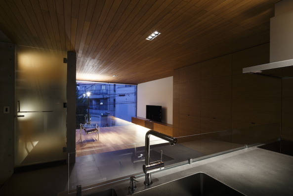 APOLLO Architects, Wohnhaus, Japan Minihaus, Tokio, Holz, Beton, Einfamilienhaus, Miniguser, Masao Nishikawa, Satoshi Kurosaki, Nibancho Chiyoda ward Tokyo, Minihouse, Nakano ward Tokyo, Private housing, 2014