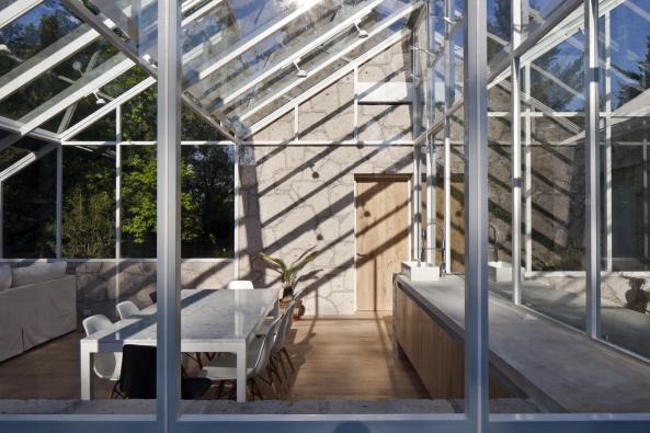 Lorenzo Alvarez Arquitectos, Jilotepec, Mexiko, Mxico, Conservatory, Glas, Landschaft, Gewchshaus, Wintergarten, Transparenz, living, plants, Licht, light, Stein, Garten, Mammutbaum, Stahl