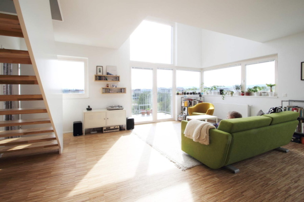 Superblock, Herta Hurnaus, Wohnungsbau, Wien, sterreich, Wohnbau, Korridor, Wohnen mit Scharf, pink, bunt, knallig, Beton, Wohnung, housing, sozial, sozialer Wohnungsbau, Maisonettewohnung, Gaststtte, Krakauerstrasse, Schwarzatal, Nordbahnhofgelnde