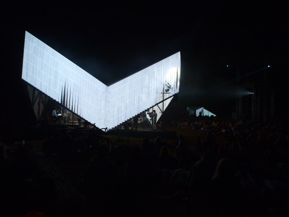 Nature Concert Hall, Ernests Sveisbergs, Veldrums and Partners, architecture office DJA, Didzis Jaunzems Architecture, Klinta Pickaine, Gauja National Park, Sigulda, Latvia, Lettland, Konzertpavillon, Konzerthalle, temporre Bhne, Konzertbhne, Musik, Music hall, concert hall, Feld, Ernte, Herbst, Sommer, Natur, Folly, Kunst, Kultur