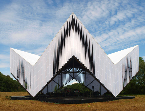 Nature Concert Hall, Ernests Sveisbergs, Veldrums and Partners, architecture office DJA, Didzis Jaunzems Architecture, Klinta Pickaine, Gauja National Park, Sigulda, Latvia, Lettland, Konzertpavillon, Konzerthalle, temporre Bhne, Konzertbhne, Musik, Music hall, concert hall, Feld, Ernte, Herbst, Sommer, Natur, Folly, Kunst, Kultur