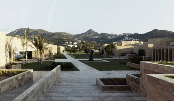 Emre Arolat Architects, T�rkei, Bodrum, Yalikavak Palmarina, Yachthafen, Insel, Wohnungsbau, Hafen, Lokalcholorit, Kalkstein, travertin, turkey, housing, marina, Einkaufszentrum, shopping center, Glas