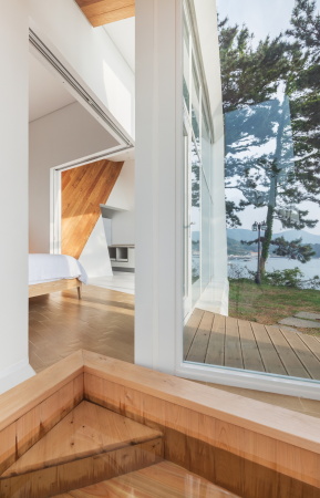 Kyungsub Shin; Atelier Chang; Knot House; Vacation homes; Residential; Resort; Architecture; Soohyun Chang; Federica Russo; Ryan Day; Hyunwoo Chung; Cliff; Sea; Ocean; Geoje Island; South Korea; Sdkorea; Goeje-Insel; Knotenhuschen; Knoten; gefaltet; Aussicht; Infinity Pool