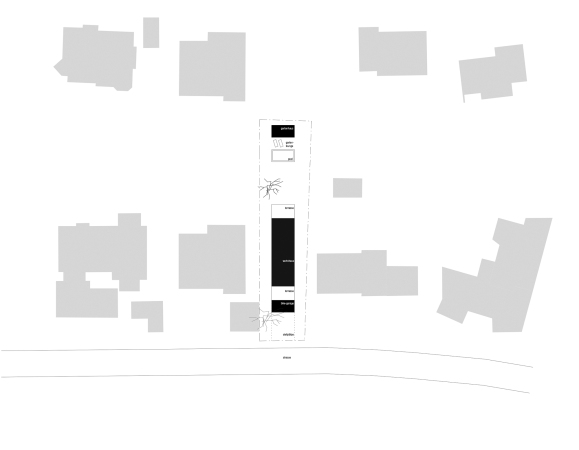 Haus F, Finckh Architekten, Esslingen am Neckar, Hang, Wohnhaus, Fassade, Glas, spiegelnde Oberflche, Transparenz, Wohnen, Sichtbeton, Hochleistungsfassade, Beleuchtungskonzept, Licht, Beton, concrete, Baunetz, new architecture, new buildings in germany, made in germany, houses, living, small houses, facade, best architecs, great architecture, glas, Haus am Hang, Wohnen am Hang, schrge Huser, Wohnhuser, Wohnungsbau, Wohnen