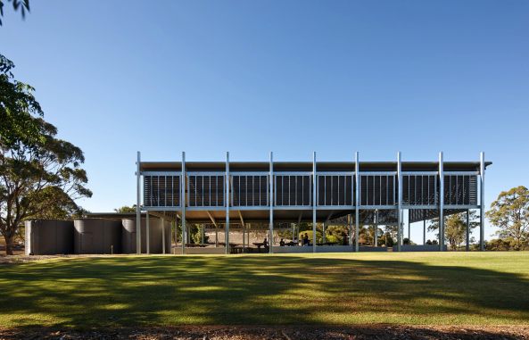 Lakeside Pavilion, Australian Botanic Garden, Sydney, Kennedy Associates Architects