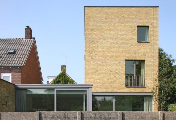 Bedaux-Nagengast Residence, Tilburg, Thomas Bedaux, Bedaux de Brouwer Architecten, Einfamilienhaus, single family residence, Wohnhaus, Niederlande, Ziegelstein, Fenster