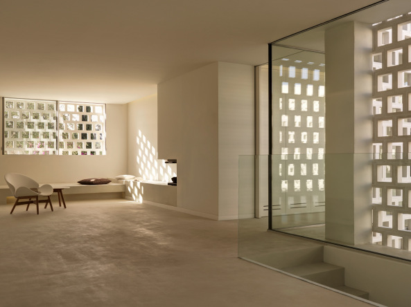 Villa Los Limoneros, Marbella, Villa ber einem Garten, gus wstemann architects zrich barcelona, Andalusien, white villa over a garden, Spain, Andalusia