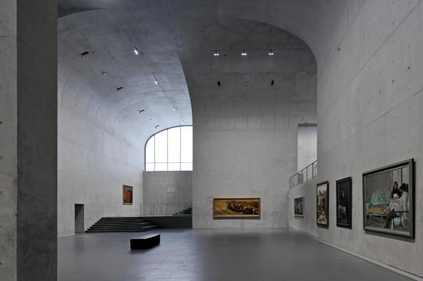Museum, Kunstmuseum, baunetz, Atelier Deshaus, Long Museum West Bund, Liu Yichun, Chen Yifeng, Shanghai, Beton, Betonb�gen, Transformation, Industriekultur West Bund, Moderne Kunst, klassische Moderne, zeitgen�ssische Kunst, minimalistisch, concrete, modern art, industrial, modern art,