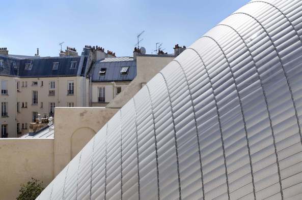 Pathe Foundation, Fondation Jrme Seydoux Path, Renzo Piano, Fondation Path, headquarter, Brositz, Fassade, Archivgebude, Archiv, Ausstellung, Stiftung Pathe, Transparenz, ffenlticher Raum, Gewchshaus, greenhouse, Tageslicht, Garten, Glas, glass, natural light, Filmkunst, cinematographic art