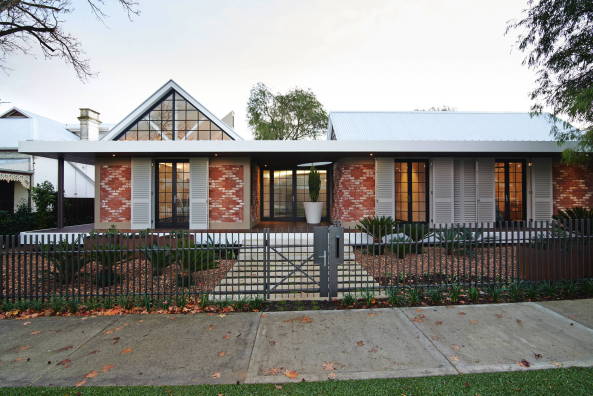 Luigi Rosselli Architects, Subiaco, Oval house, Sydney, Australien, Abbruchziegel, Australia, federation style, recycled brick, timber