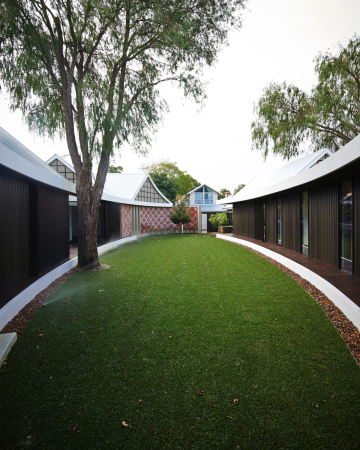 Luigi Rosselli Architects, Subiaco, Oval house, Sydney, Australien, Abbruchziegel, Australia, federation style, recycled brick, timber