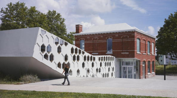 Mediathek Andree Chedid, Tourcoing, Frankreich, France, mediatheque, D'Houndt + Bajart architectes, angebissene Ecke, bitten edge