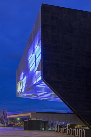 Caixaforum, Expo Zaragoza, Saragossa, Kulturzentrum, Monolith, Monument, Stadtkrone, Estudio Carme Pinos, Museum, Auditorium, Ricardo Santonja, Calle Jos Anselmo Clave, Konzert, Forum, Zentrum, Tarnfarbe, Museum, Kunst, Social Centre, camouflage, music