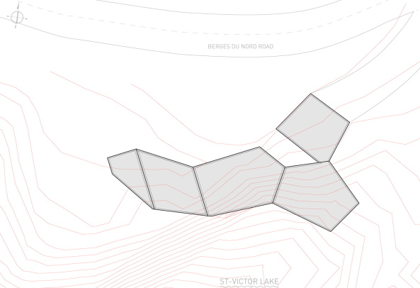 L'eran; The Screen; Alain Carle architecte; Montreal; Quebec; Saint Victor; See, Lake; Haus am See; House by the lake; brick; painted black; black brick; Rotzeder; Wentworth Nord; Einfamilienhaus; Family Home; Architektur; architecture, Adrien Williams