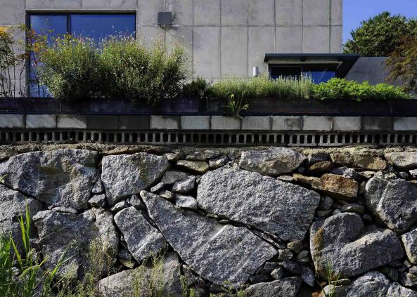 studio_GAON, Gapyeong, Gyeongki-do, Wohnhaus, housing, Sdkorea, House of Respect and Happiness, Einfamilienhaus, Bibliothek, Berglandschaft, Dachausbau, Beton, Stein