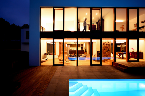 Florian Hertweck; Peter Hertweck; Devernois; Hertweck Devernois Architectes Urbanistes, Sinzig; Rheinland; Sinzig am Rhein; Einfamlienhaus; Haus am Hang; Sonnenfenster; Steinmauer; Holger Jacobs; Sonnenriegel; Neubau; Villa; Rheintal