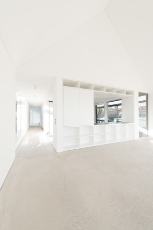 Neubau; Wohnhaus; Saarland; Ortsrand; Bayer & Strobel Architekten; Holzhaus; Holzrahmenbauweise; Faserzement-Wellplatten; landwirtschaftliches Bauen; Woodframehouse; Wood; Architecture; Ottweiler;