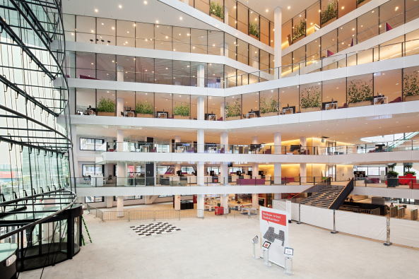 Jaarbeursplein 14, Utrecht, Stadsplateau, Utrecht, Dirk Jan Postel, Kraaijvanger, Christian Mller, Stadthaus, stadskantoor, Rathaus, Bahnhof, Verkehrsbau, Brogebude, Hochhaus, Superdutch, Dutch, city hall, mayor, Brgermeister, Benthem Crouwel Architects, central boulevard, Platz, Stadtplatz, Stadtkrone, Verwaltung, Stadtverwaltung, office building