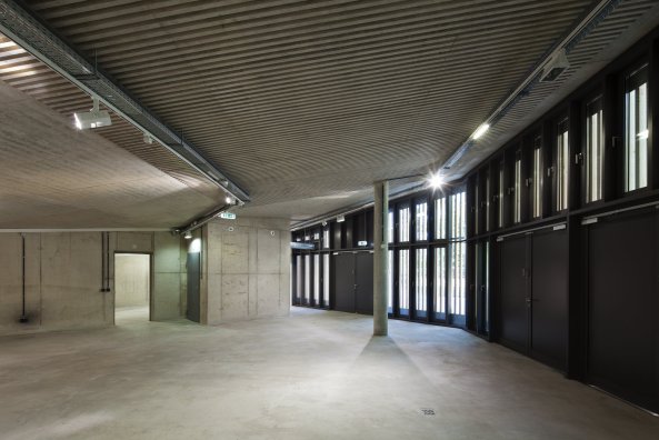 Banz + Riecks Architekten, Ahlbrecht  Scheidt  Kasprusch, Architekten, Auszeichnung Guter Bauten, BDA Rechter Niederrhein, Emscherkunst 2013 Oberhausen, Museum und Schutzdach St. Antony Oberhausen Die Wiege des Ruhrgebiets, award, BauNetz, uncube