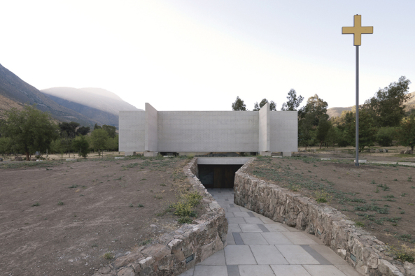 Mies Crown Hall Prize, IIT College of Architecture, lvaro Siza, Herzog & de Meuron, Jacques Herzog, Pierre de Meuron, Christine Binswanger, Jason Frantzen, Robert Wennett, Jeff Weinstein, Lincoln Road, Camargo Foundation, Porto Alegre, Jose Luiz Canal, MCHAP Award, Kenneth Frampton, OMA, Koolhaas, Nelson-Atkins Museum of Art, Smiljan Radic Studio, Seattle Central Library