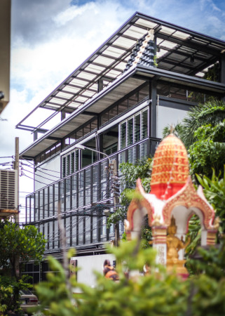 Stahlhaus, Junsekino Architect and Design, Bangkok, steel house, tinman house, BauNetz, uncube