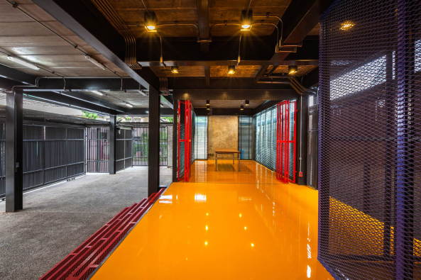 Stahlhaus, Junsekino Architect and Design, Bangkok, steel house, tinman house, BauNetz, uncube