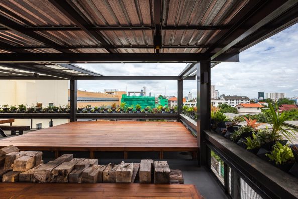 Stahlhaus, Junsekino Architect and Design, Bangkok, steel house, tinman house, BauNetz, uncube