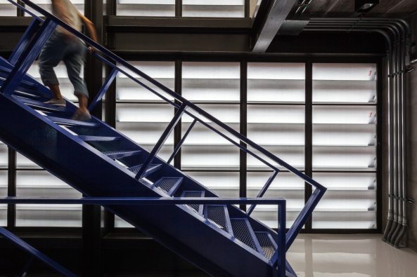 Stahlhaus, Junsekino Architect and Design, Bangkok, steel house, tinman house, BauNetz, uncube