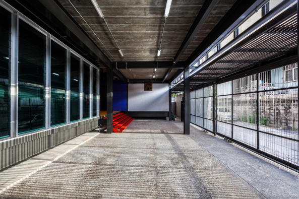 Stahlhaus, Junsekino Architect and Design, Bangkok, steel house, tinman house, BauNetz, uncube