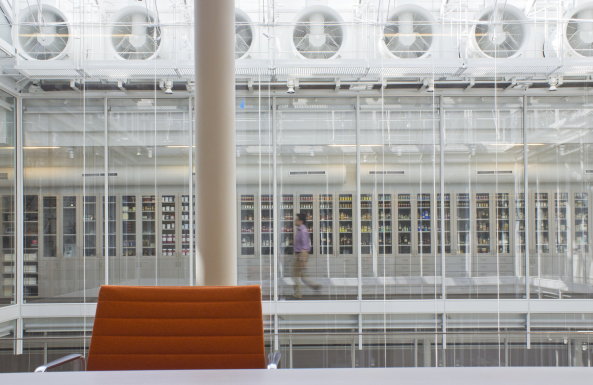 Cambridge, 32 Quincy Street, MA 02138, Harvard University, Harvard Art Museums, Museum, Renzo Piano, Museum, Boston, Carpenter Center for the Visual Arts, Le Corbusier, Kunstmuseum, Neubau, Beton Pyramide, Museumsbau, Kunst, Archologie, Kunstgewerbe, 2014, Fogg Museum, Busch-Reisinger Museum, Arthur M. Sackler Museum, Building Workshop, Beton, Innenhof, Glasdach, Glaspyramide