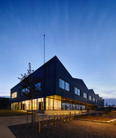 White arkitekter, Strmmen, Skedsmo, Oslo, Norwegen, norway, Brtejordet-Gymnasium, Schule, school, Industriebau, industrial ambiente, BauNetz, uncube