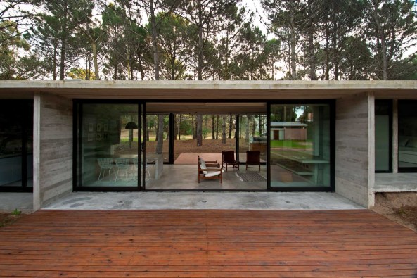 Valeria del Mar, Argentinien, Wohnhaus, Wohnen, housing, Buenos Aires, concrete, Beton, Stahlbeton, Glas, glass