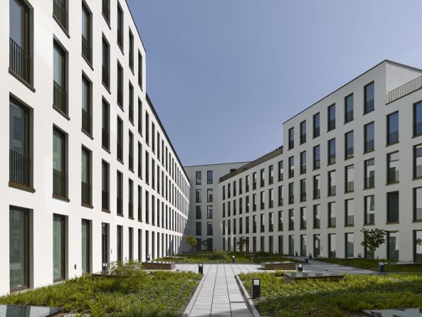 Wallisellen, Zrich, Richti-Areal, Lampugnani, Max Dudler, Brogebudes Richtiring, Granit, granite, Cape Green, bronze, BauNetz, uncube