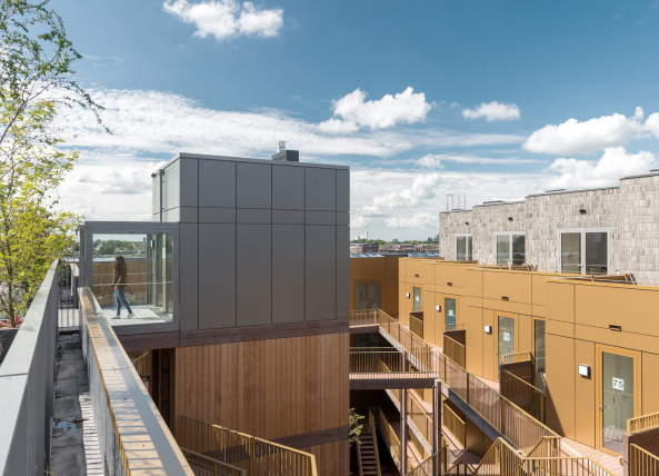 Utrecht, Bahnhof, Central Station, Mawerk, Beton, Glas, Wohungsbau, Niederlande, Balkone, Treppen, Fassade, Ziegel, Stein, Kop van Lombok, Moschee, Mosque, Religion, Bouwfonds Ontwikkeling, Regio Midden, Amersfoort, Architectenbureau Marlies Rohmer, Floris Hund, Ronald Hageman, Kirsten Gabrils, Jan van Erven Dorens, Martin Koster, Boris Briels, Thea van den Heuvel, DAPh, Mietwohnung, zur Miete, renting, building, architecture,