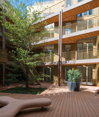 Utrecht, Bahnhof, Central Station, Mawerk, Beton, Glas, Wohungsbau, Niederlande, Balkone, Treppen, Fassade, Ziegel, Stein, Kop van Lombok, Moschee, Mosque, Religion, Bouwfonds Ontwikkeling, Regio Midden, Amersfoort, Architectenbureau Marlies Rohmer, Floris Hund, Ronald Hageman, Kirsten Gabrils, Jan van Erven Dorens, Martin Koster, Boris Briels, Thea van den Heuvel, DAPh, Mietwohnung, zur Miete, renting, building, architecture,