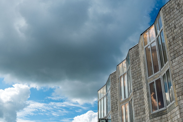 Utrecht, Bahnhof, Central Station, Mawerk, Beton, Glas, Wohungsbau, Niederlande, Balkone, Treppen, Fassade, Ziegel, Stein, Kop van Lombok, Moschee, Mosque, Religion, Bouwfonds Ontwikkeling, Regio Midden, Amersfoort, Architectenbureau Marlies Rohmer, Floris Hund, Ronald Hageman, Kirsten Gabrils, Jan van Erven Dorens, Martin Koster, Boris Briels, Thea van den Heuvel, DAPh, Mietwohnung, zur Miete, renting, building, architecture,