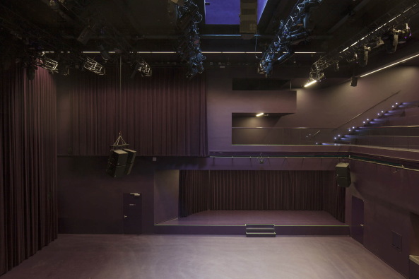 Pandora, Muziekpaleis, Utrecht, NL Architects, architectuurstudio HH, Patrick Fransen, Herman Hertzberger, aTA, Jo Coenen, Crossoverzaal, Tivoli Vredenburg, Musik, Jazz, Club, Hochhaus, Veranstaltungssaal, Party, Veranstaltungsgeb�ude, Dancing, Limbok, Kop van Limbok, Pieter Bannenberg, Walter van Dijk, Kamiel Klaasse, Florent Le Corre