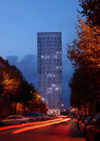 Studio Farris Architects, ELD partnership, Antwerpen, Antwerp, Park Tower, Wohnhochhaus, housing tower, residential high rise building, BauNetz, uncube