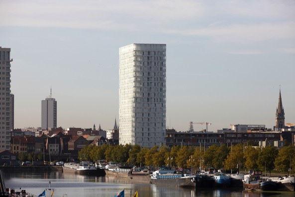 Studio Farris Architects, ELD partnership, Antwerpen, Antwerp, Park Tower, Wohnhochhaus, housing tower, residential high rise building, BauNetz, uncube