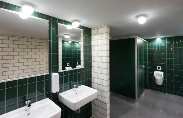 Halle 9 Ingolstadt, Halle Neun, Sport, Skaten, Skateboard, Skating, Sports, Halfpipe, half pipe, Jugendzentrum, Sporthalle, Musik, Party, Probenraum, Lagerhalle, Bahnhofsgegend, Bahnhof, Kulturzentrum, Christian Neuburger, nbundm, *Neuburger, Bohnert und Mller Architekten