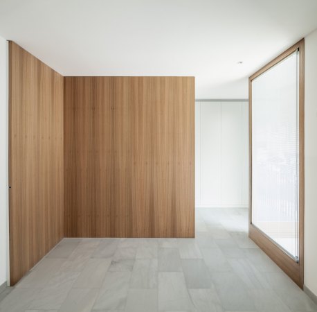 Wohnhaus, Barcelona, Spanien, Alventosa Morell Arquitectes, Holz, wood, Loggia, Fassade, facade, Lamellen
