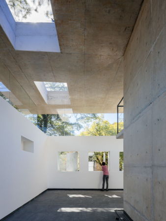 Triptyque, Groenl�ndia, commercial space, Laden, Gesch�ft, Marmor, marble, Garten, concrete, Beton, glass, Glas, Transparenz, transparency, Licht, S�ule, pillar, Fenster, Terrasse, terrace