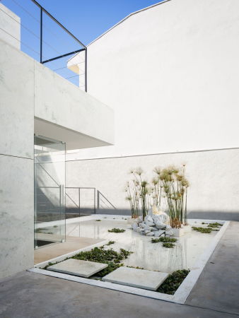 Triptyque, Groenl�ndia, commercial space, Laden, Gesch�ft, Marmor, marble, Garten, concrete, Beton, glass, Glas, Transparenz, transparency, Licht, S�ule, pillar, Fenster, Terrasse, terrace