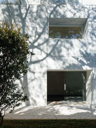 Triptyque, Groenlndia, commercial space, Laden, Geschft, Marmor, marble, Garten, concrete, Beton, glass, Glas, Transparenz, transparency, Licht, Sule, pillar, Fenster, Terrasse, terrace