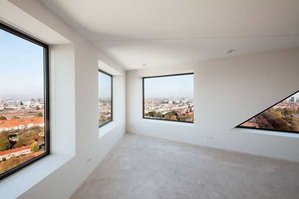 Ex-casa 400, Amsterdam, Niederlande, Vmx architects, Beton, concrete, Wohnheim, Studentenwohnheim, student housing, housing, Wiederverwertung, Nachhaltigkeit, Fertigproduktion, Fertigteil, Fassade, facade, sustainability, reuse, Hochhaus, Turm, high-rise