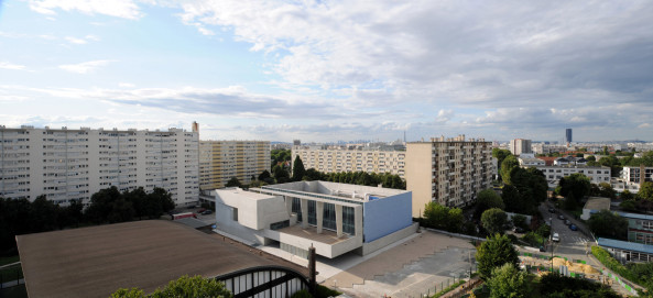 Schwimmbad, Fensterfront, Anbau, Sanierung, Erweiterung, Beton, Paris, Glas, Licht, concrete, glass, window, extension, restruction, swimming pool, Bagneux, Pool, Hallenbad, Frankreich, France