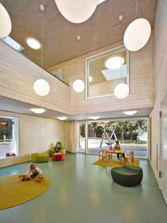 Kindergarten, Kinderhort, Kindertagessttte, Kinderdorf, Holz, Passivhaus, Freising, Mnchen, Deutschland